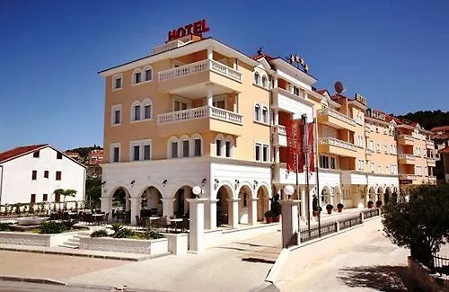 Hotel Trogir Palace